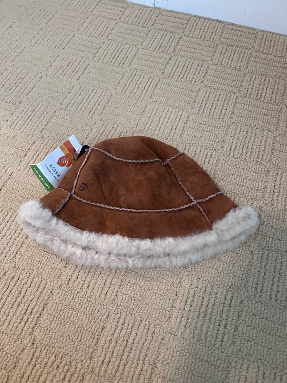 Acorn Brown Bucket Hat with Cream Faux-Shearling Trim